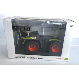 USK  CLAAS COLLECTION XERION 4000 SADDLE TRAC SCALA 1/32 